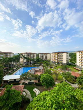 Costa Linda walking distance to the beach